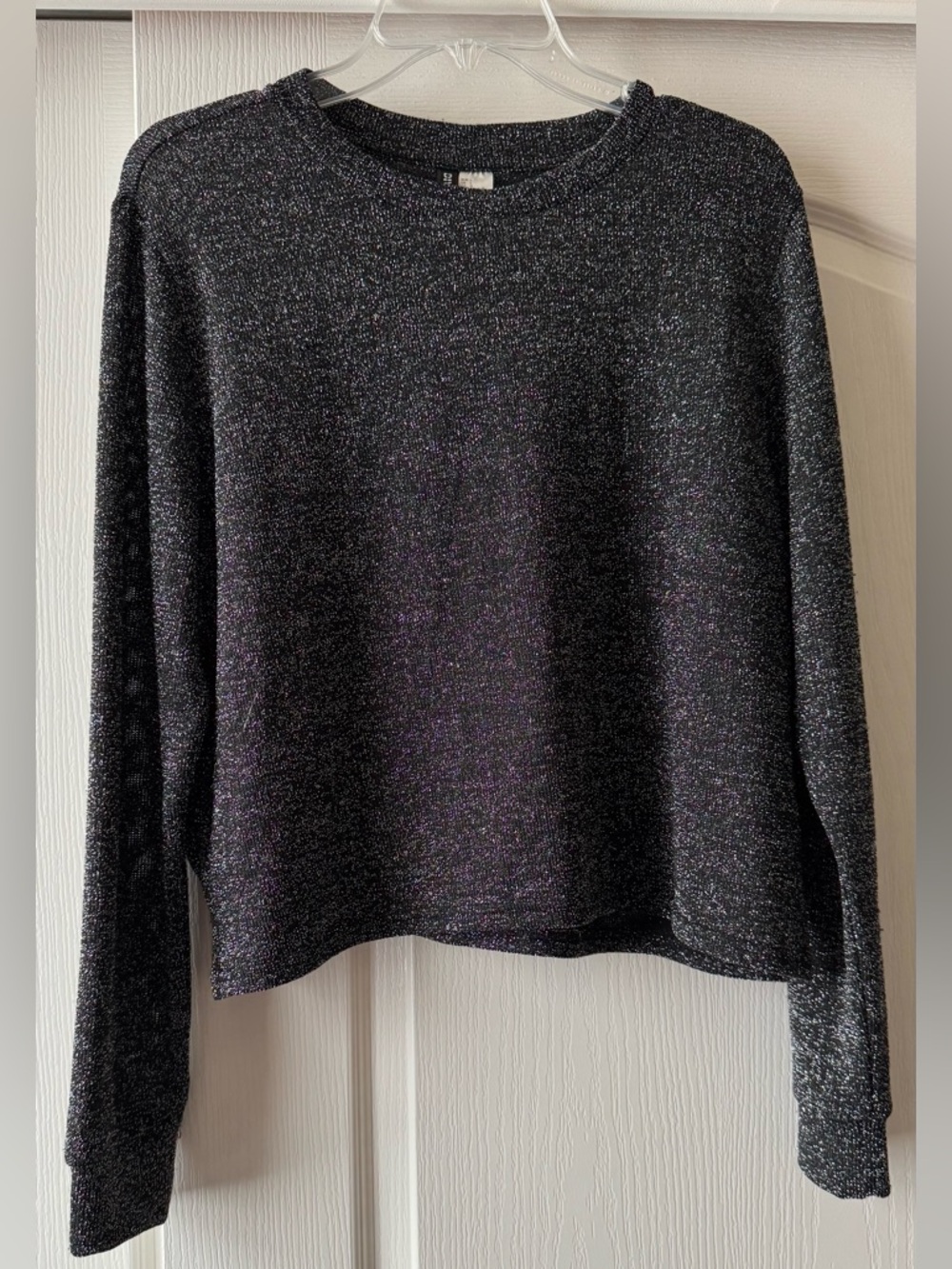 H&M Black Metallic Crewneck Light Sweater Top